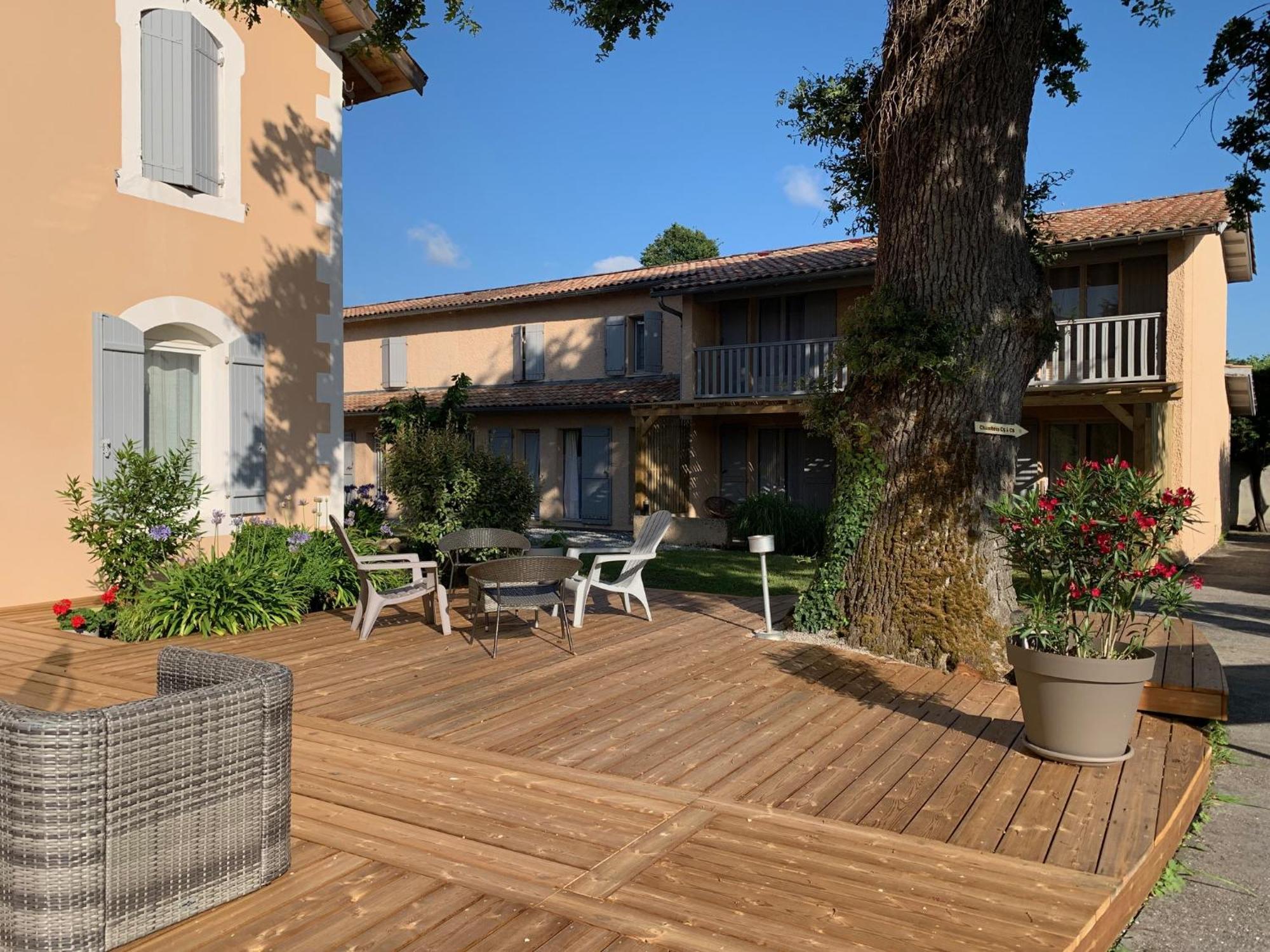 Logis Hotels - Hotel Et Restaurant L'Oceana 兰顿 外观 照片