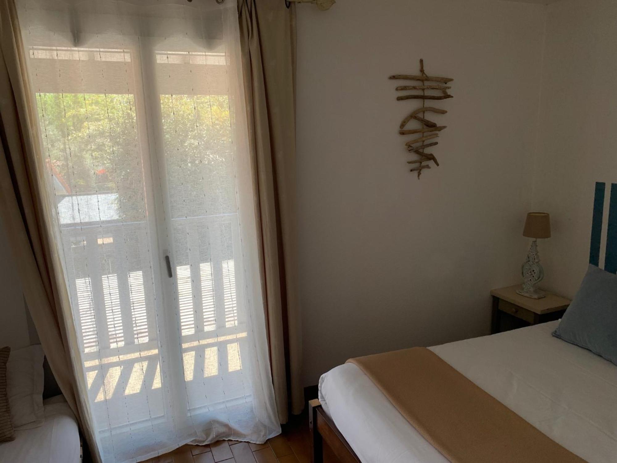 Logis Hotels - Hotel Et Restaurant L'Oceana 兰顿 外观 照片